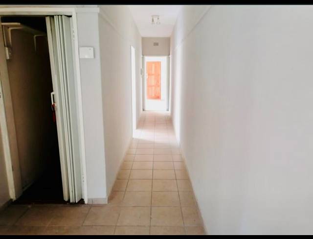 2 BEDROOM APARTMENT FOR SALE IN PRIMROSE HILL